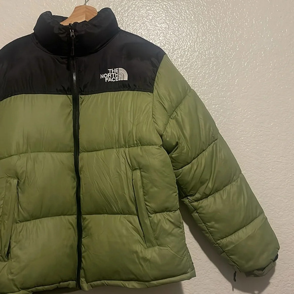 The North Face 1996 Retro Nuptse Jacket NWOT - Picture 5 of 13